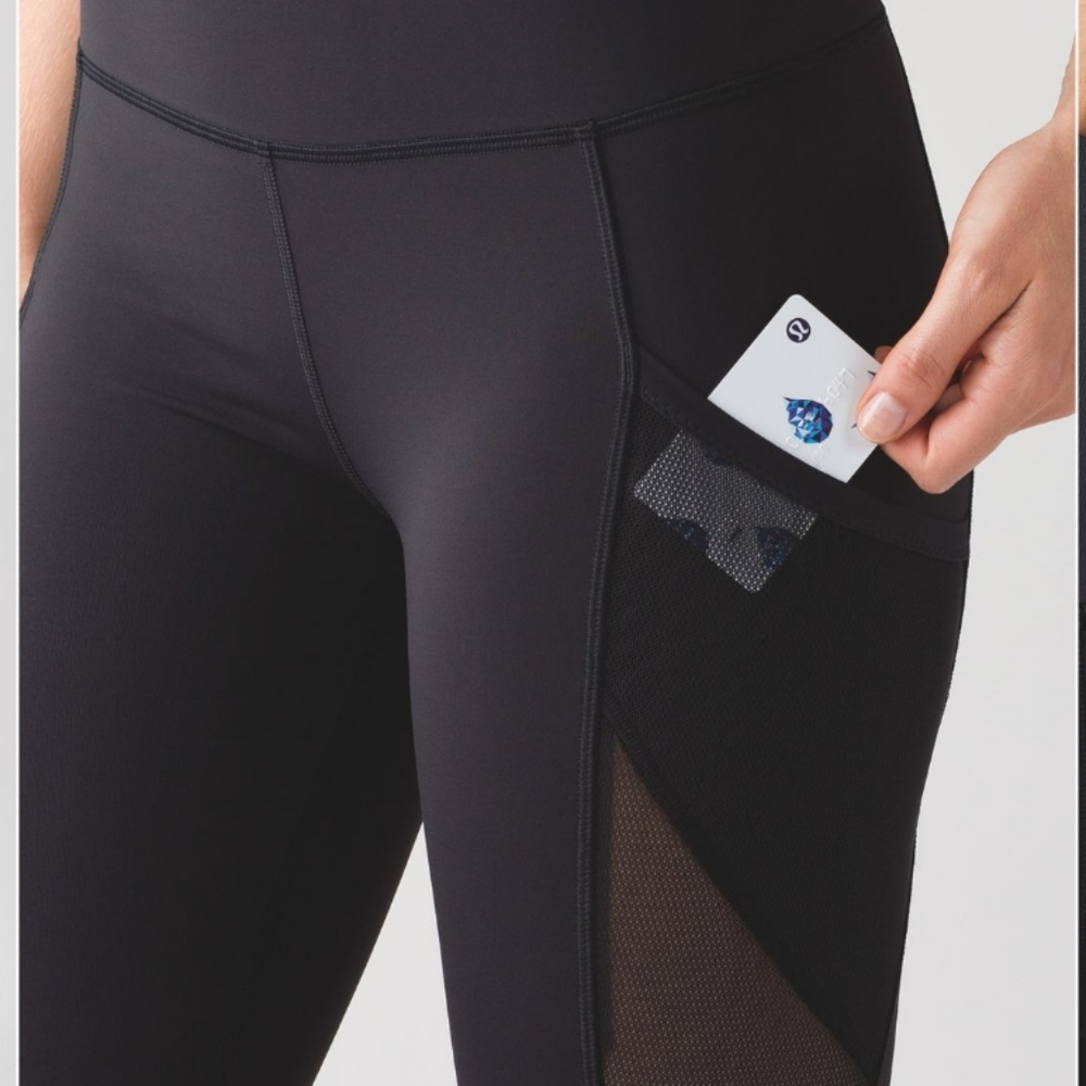 Lululemon Fast as Light Crop Luxtreme Black High Rise Leggings 6 - Picture 7 of 16